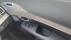 Volvo XC90 2.0 B5P [250] Ultra Dark 5dr AWD Geartronic Petrol Estate